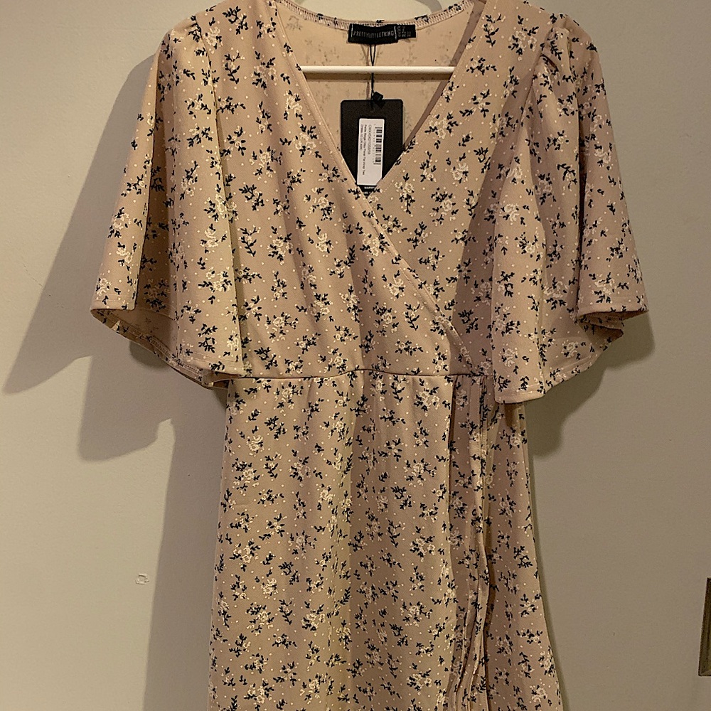 NWT Pretty little thing floral mini dress